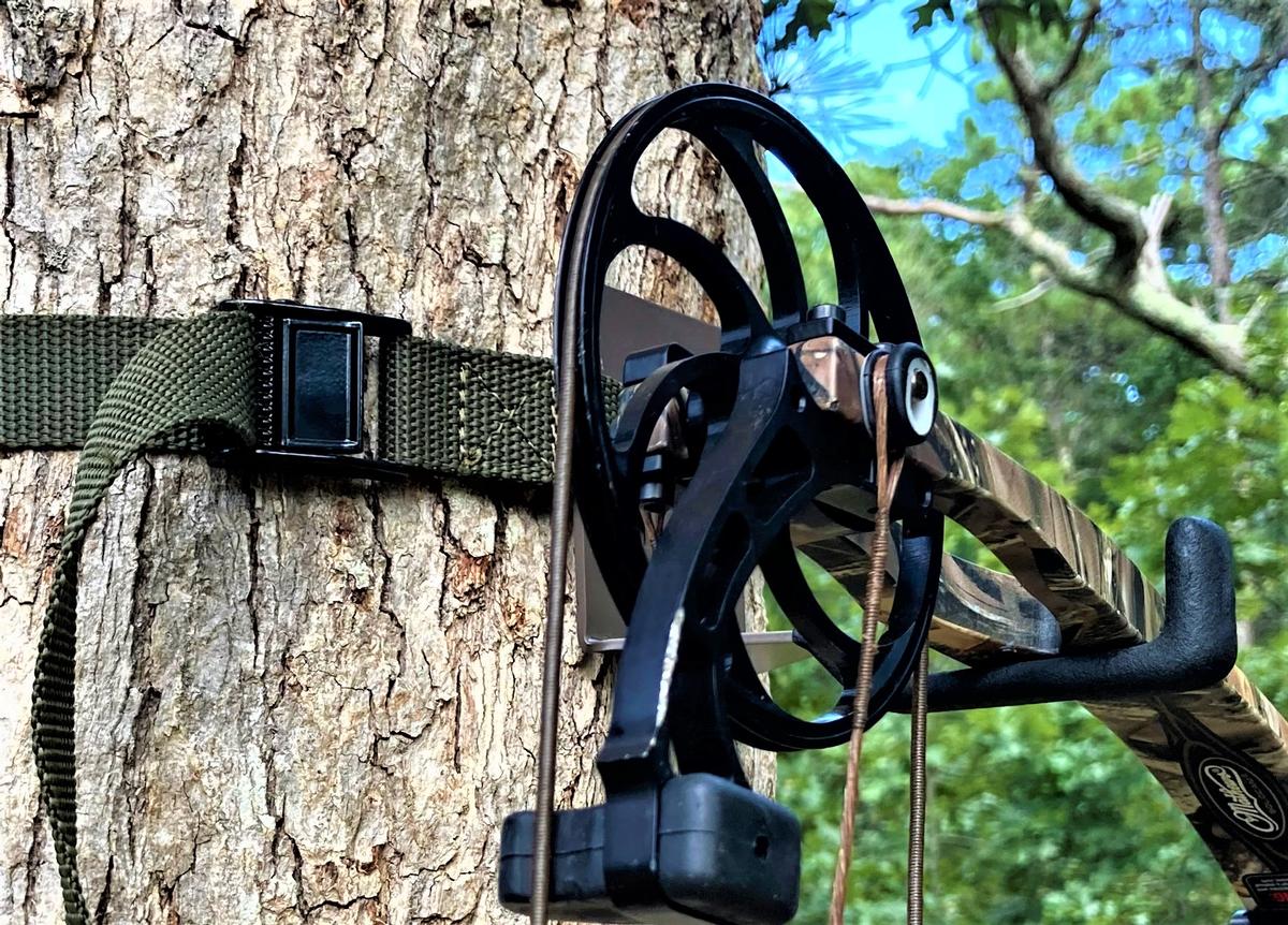 Bow Hanger Mobile Hunter